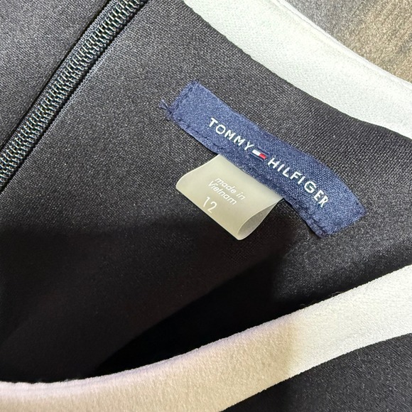 Tommy Hilfiger Sheath Dress White Trim Bell Sleeve Career Work Size 12 - Picture 4 of 6